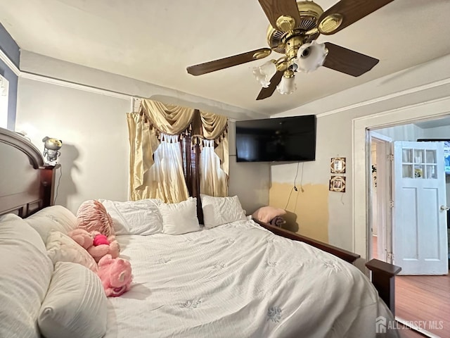 7 Hazelhurst St, New Brunswick, NJ 08901 - bedroom featuring a ceiling fan and wood finished floors