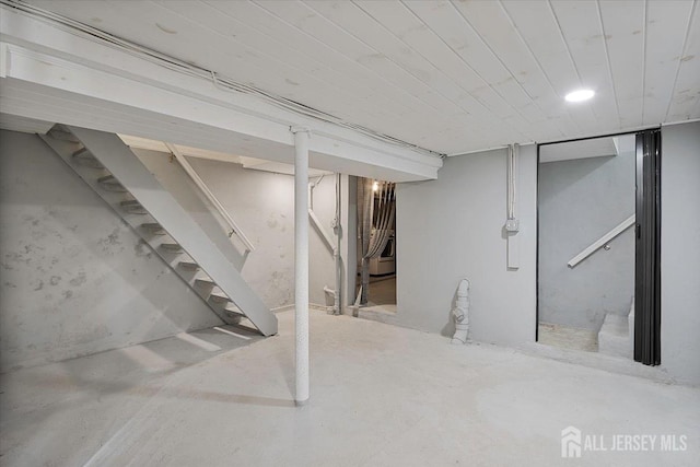 15 Douglas St, Sayreville, NJ 08872 - finished basement with stairway