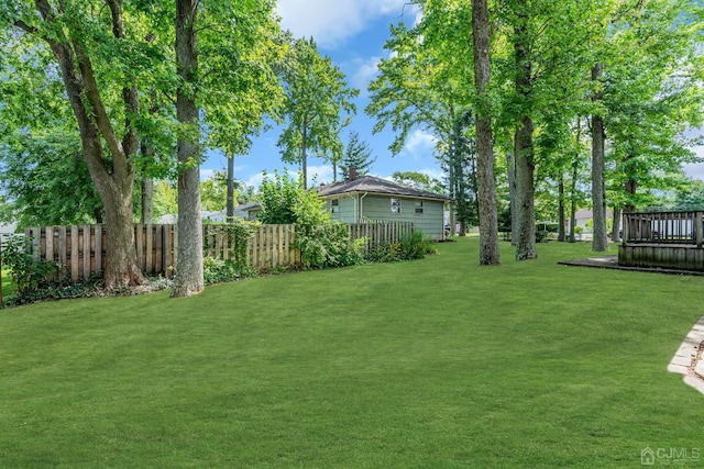 view of yard featuring fence