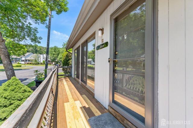12 Arbor Ct, South Brunswick, NJ 08852 - view of deck