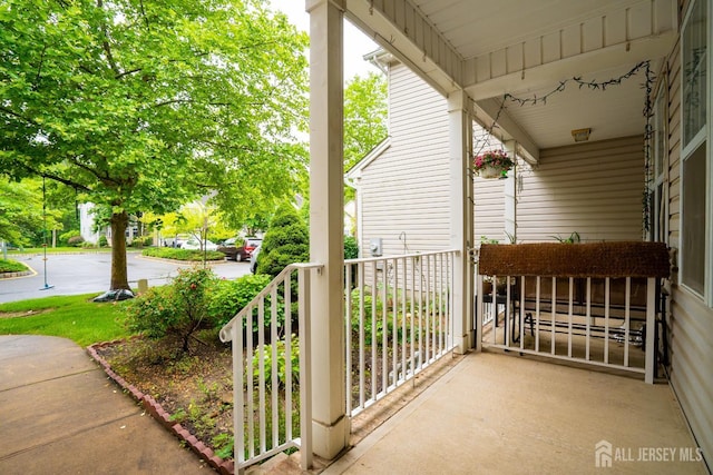 141 Briarwood Dr, North Brunswick, NJ 08902 - photo 29