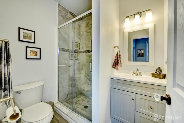 382 Highland St, South Amboy, NJ 08879 - full bath featuring vanity and a stall shower