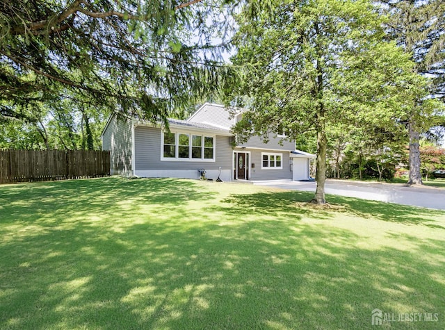 44 Sullivan Way E, Brunswick, NJ 08816 - tri-level home with asphalt driveway