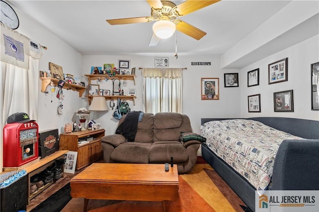 28 Wildwood Ave, Fords, NJ 08863 - bedroom with ceiling fan