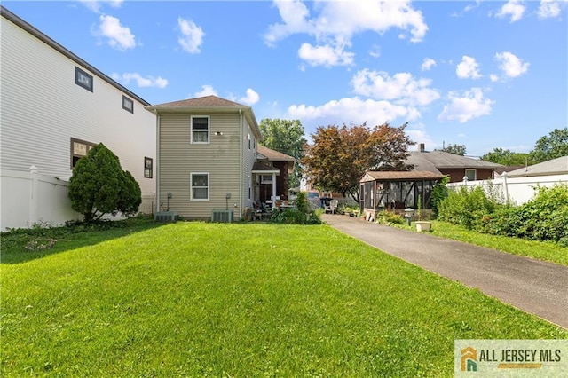 28 Wildwood Ave, Fords, NJ 08863 - view of yard