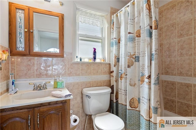 28 Wildwood Ave, Fords, NJ 08863 - full bathroom featuring tile walls and vanity