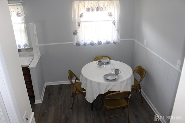 2 Haven Ter, Sayreville, NJ 08859 - dining space featuring wood finished floors and wainscoting