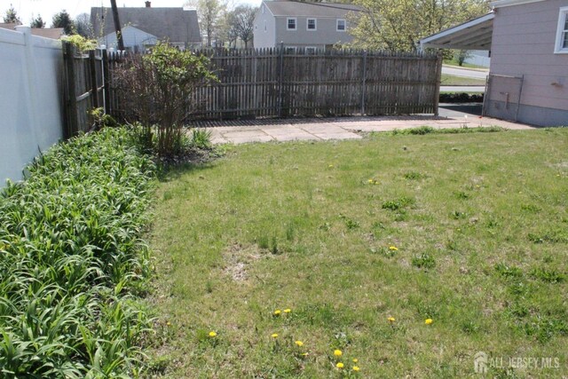 2 Haven Ter, Sayreville, NJ 08859 - view of yard