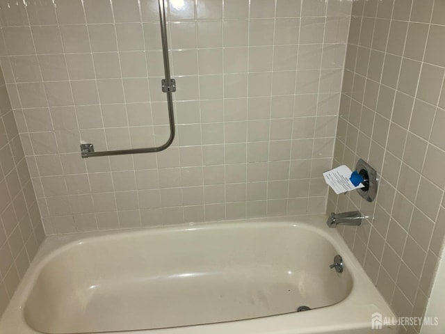 191 Wycoff Way W, East Brunswick, NJ 08816 - bathroom with shower / bath combination