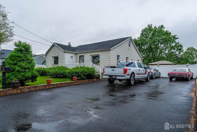 1814 Hamilton Blvd, South Plainfield, NJ 07080 - ranch-style home featuring a garage