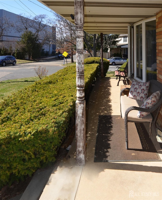 view of patio / terrace with covered porch