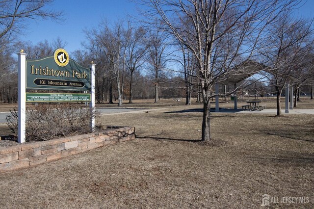 20 S So 8th Ave, Manville, NJ 08835 - view of community