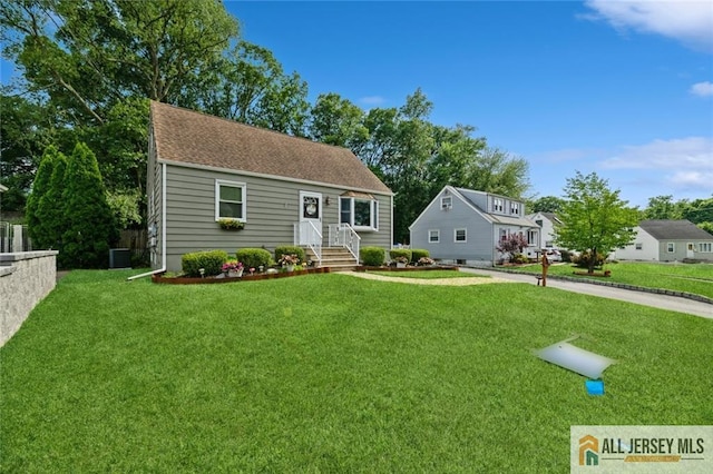 5 Channing Rd, East Brunswick, NJ 08816 - view of front of house featuring a front yard
