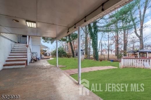 27 6th Ave, Port Reading, NJ 07064 - view of patio / terrace