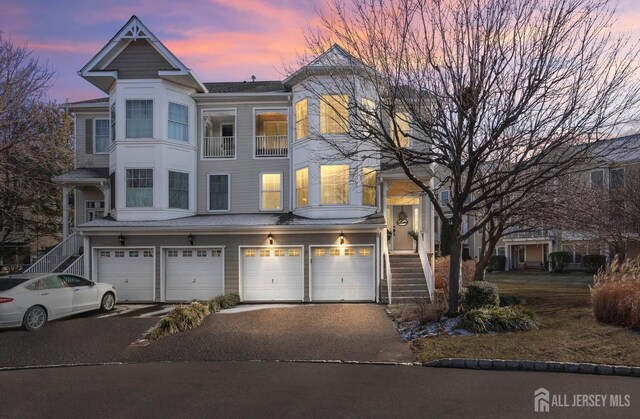 view of front facade with a garage