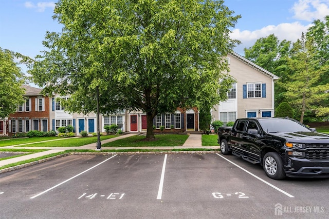 6 Amethyst Way, Franklin Twsp, NJ 08823 - view of building exterior featuring uncovered parking