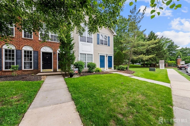 6 Amethyst Way, Franklin Twsp, NJ 08823 - view of front of property featuring a front yard and brick siding