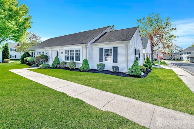 495 Newport Way Unit B, Monroe, NJ 08831 - view of front of property featuring a shingled roof and a front yard