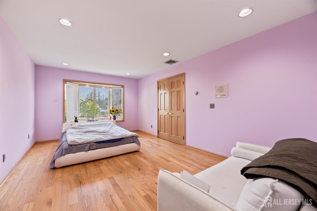 6 Allison Ct, Edison, NJ 08820 - bedroom featuring light wood-style flooring and recessed lighting