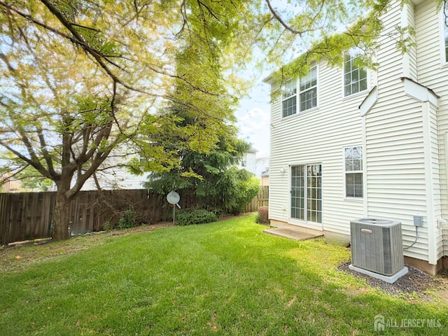 315 Birch Ct, New Brunswick, NJ 08901 - view of yard with cooling unit