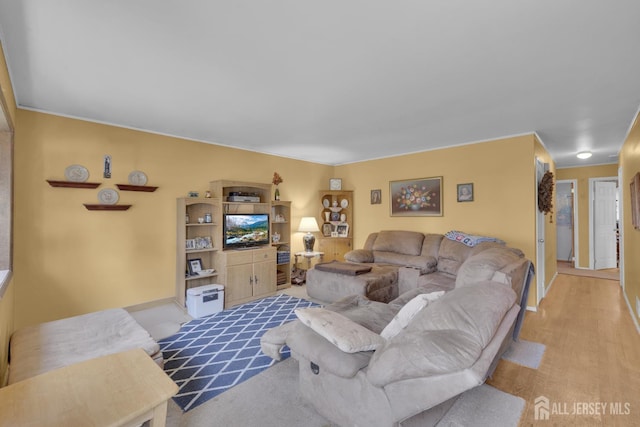28 Lehigh St, Dunellen, NJ 08812 - living room with baseboards