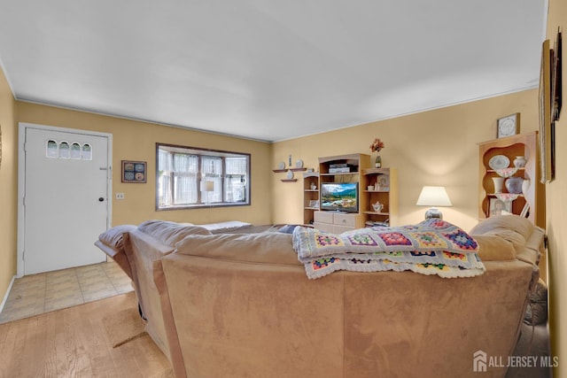 28 Lehigh St, Dunellen, NJ 08812 - view of living room