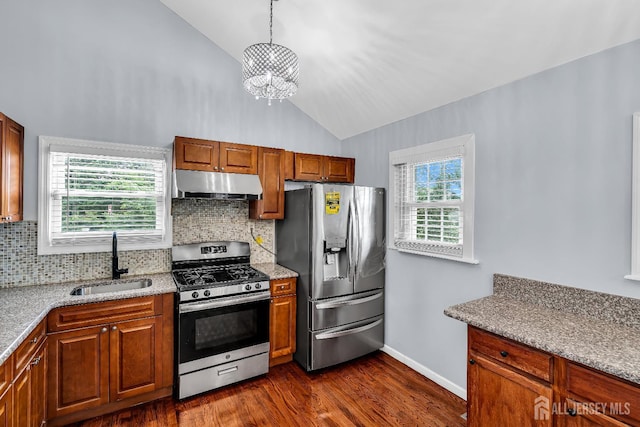 34 Sims Rd, Edison, NJ 08817 - kitchen with appliances with stainless steel finishes, under cabinet range hood, a chandelier, backsplash, and dark wood-style floors