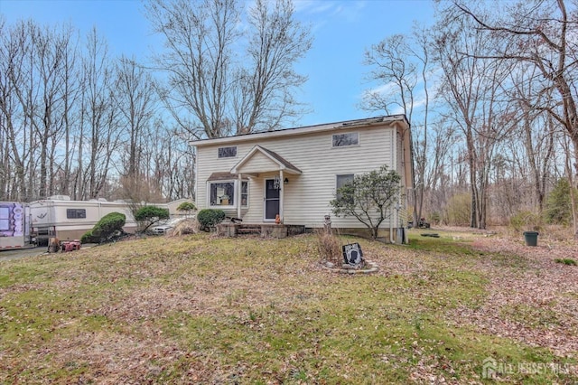 54 E Greystone Rd, Old Bridge, NJ 08857 - traditional home with a front yard