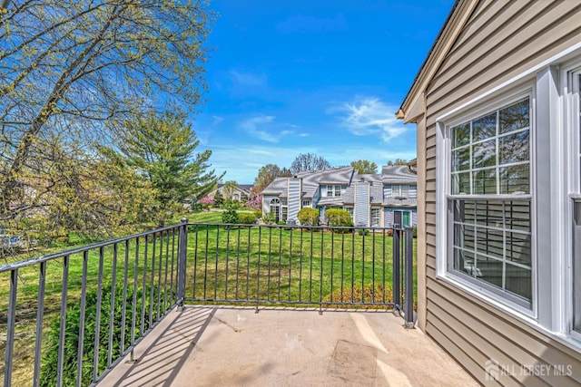 3 Bristol Ct Unit D, Monroe, NJ 08831 - balcony featuring a residential view