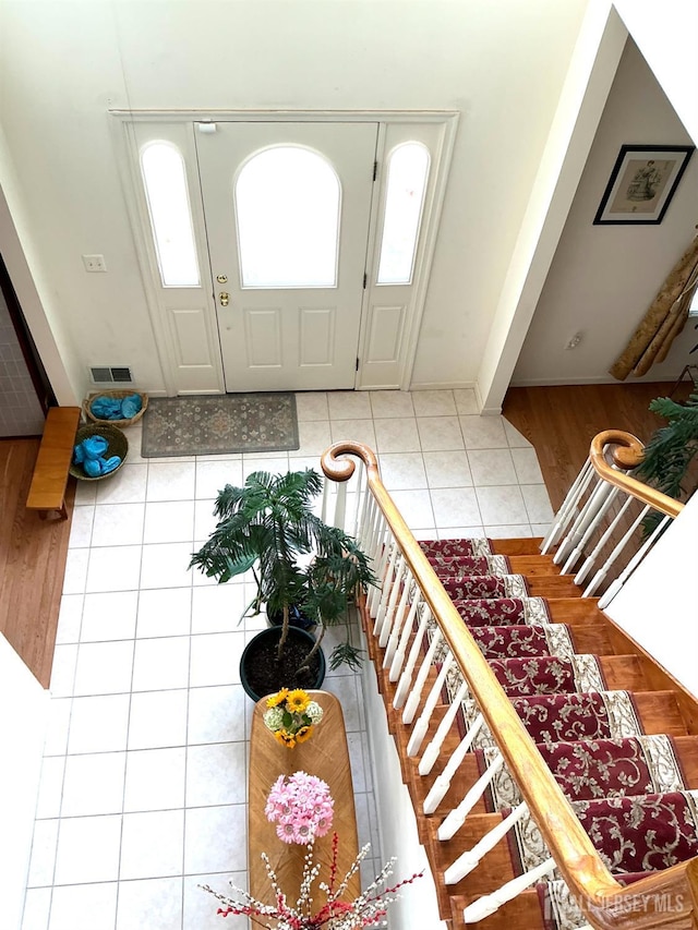 20 Ballo Pl, Edison, NJ 08820 - entryway with tile patterned flooring