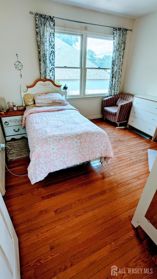 20 Ballo Pl, Edison, NJ 08820 - bedroom with wood finished floors