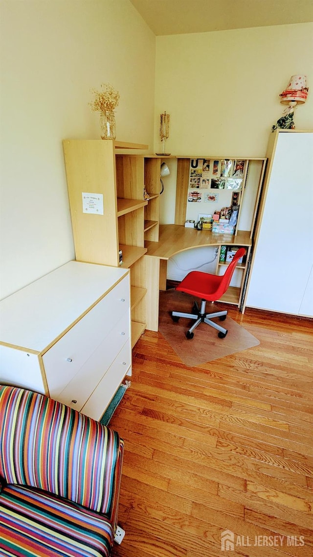 20 Ballo Pl, Edison, NJ 08820 - office featuring wood finished floors