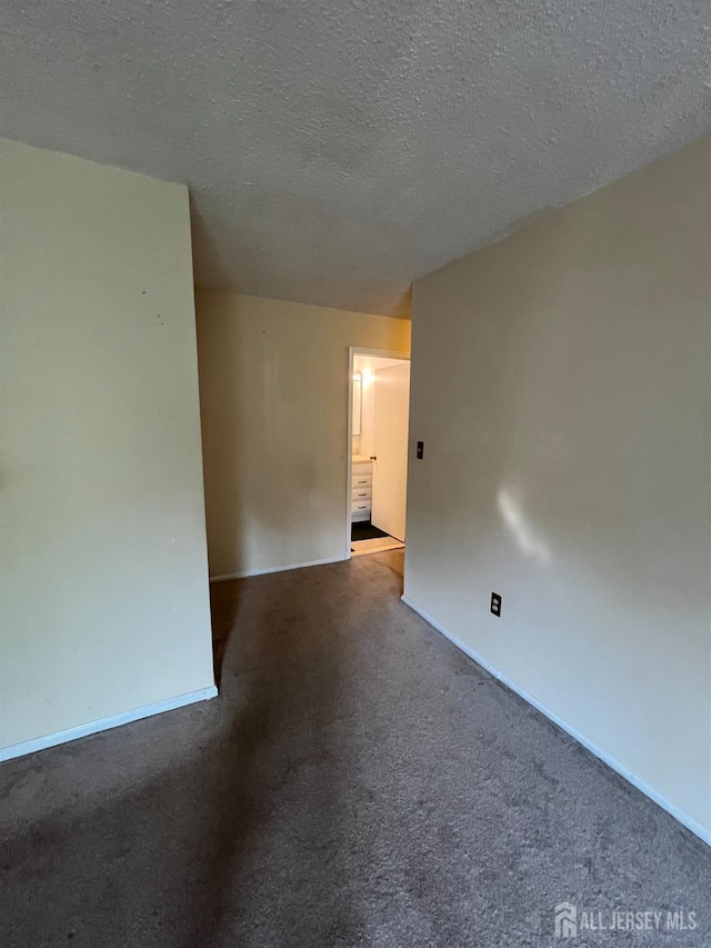 285 Hampshire Ct, Piscataway, NJ 08854 - photo 5