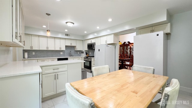 25 Sherwood Rd, Edison, NJ 08820 - photo 7