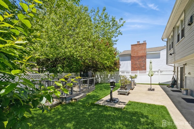 1 Hollywood Dr, Woodbridge Proper, NJ 07095 - view of yard featuring a patio
