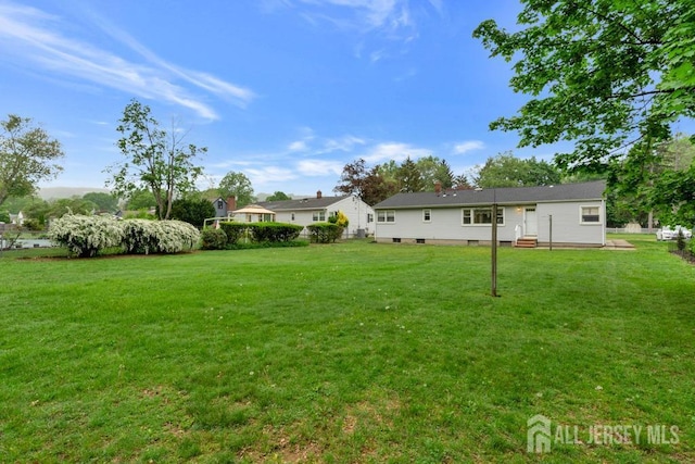 25 Orchard Rd, Middlesex, NJ 08846 - view of grassy yard