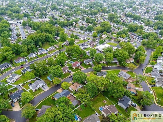 33 Larchmont Rd, Edison, NJ 08837 - aerial view of property and surrounding area featuring nearby suburban area