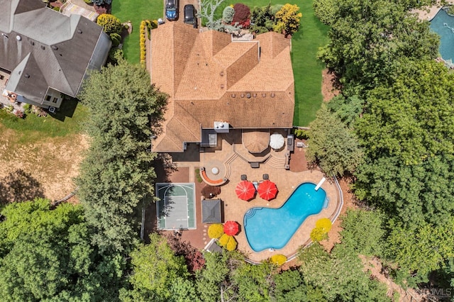 birds eye view of property