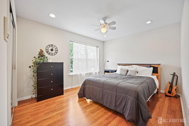 7 Cornell Dr, East Brunswick, NJ 08816 - bedroom with light wood-style flooring, baseboards, ceiling fan, and recessed lighting