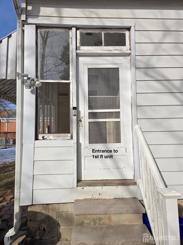 view of property entrance