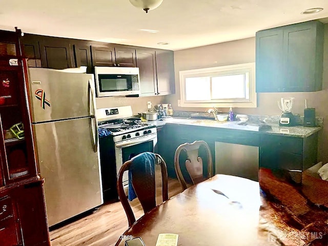 251 1st St, Keyport, NJ 07735 - photo 8