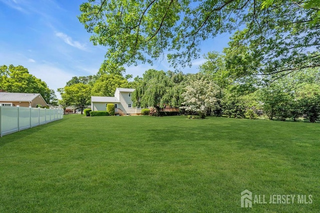 27 Appleby Ln, East Brunswick, NJ 08816 - view of yard