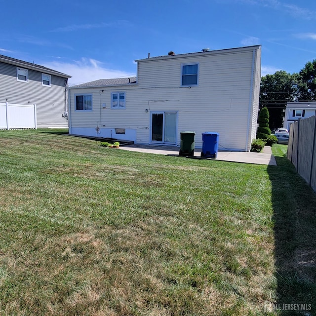 646 Franklin Dr, Perth Amboy, NJ 08861 - photo 5