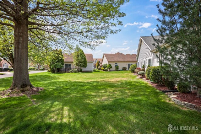 11 Wintons Way, Monroe, NJ 08831 - view of grassy yard