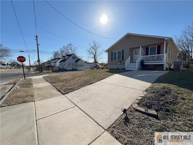 view of front of house with covered porch