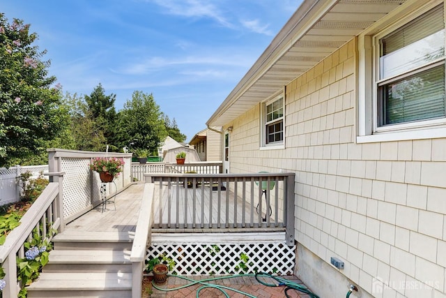 131 Hazelwood Ave, Metuchen, NJ 08840 - view of deck