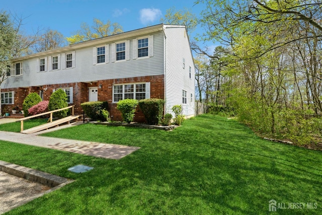 44 Townsend Dr, Old Bridge, NJ 07747 - view of front of property featuring a front yard
