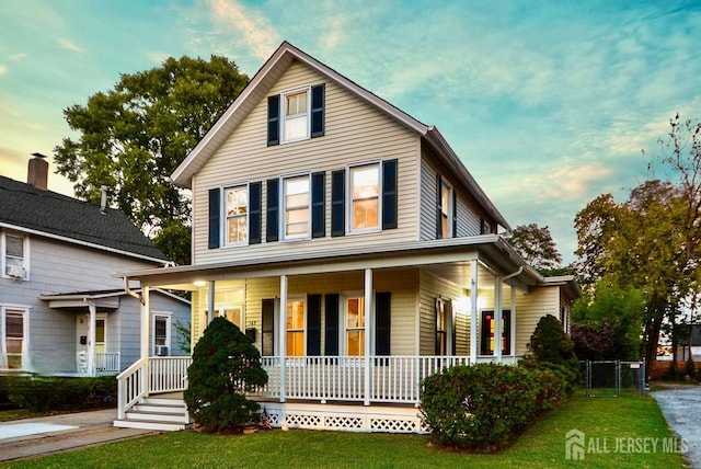 view of front of house with covered porch