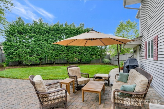 16 Russet Rd, South Brunswick, NJ 08824 - fenced backyard featuring a patio area and outdoor lounge area