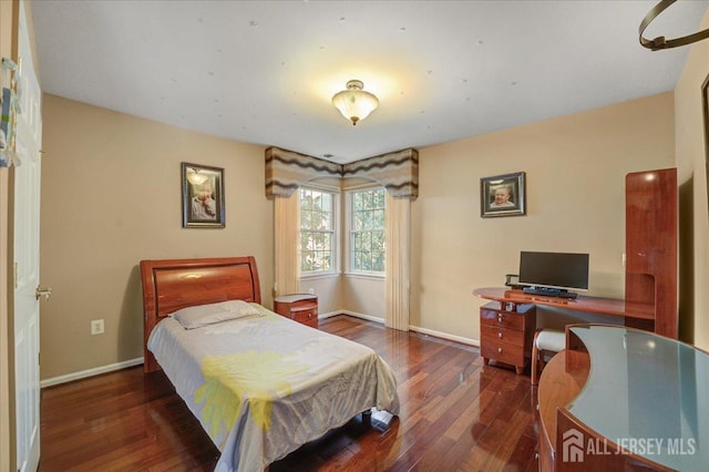 6 Lexington Ct, Monroe, NJ 08831 - bedroom with hardwood / wood-style flooring and baseboards